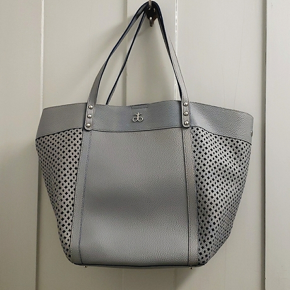 Grey vegan leather cutout Arbonne large shoulder tote bag - Picture 1 of 6